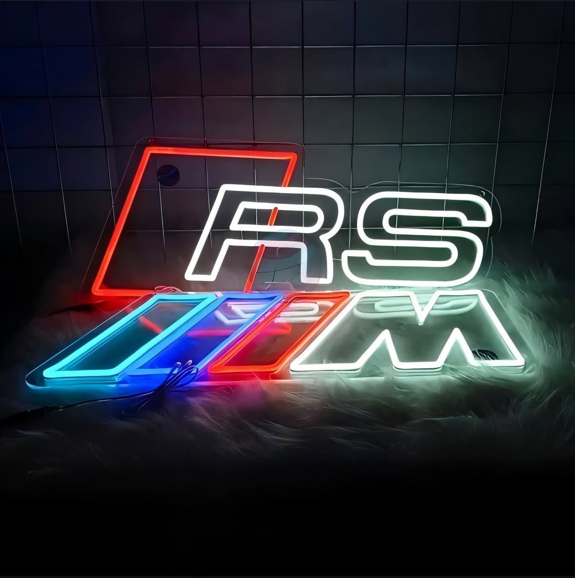 Personalisierbares Neon - LED - Schild in Pink, ideal als Wanddekoration für Wohnzimmer oder Geschäftsräume