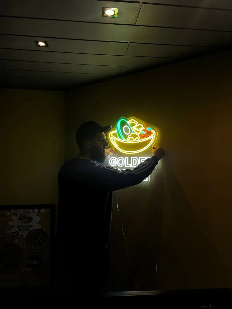 Neonschild Golden Bowl, Restaurant in Solingen